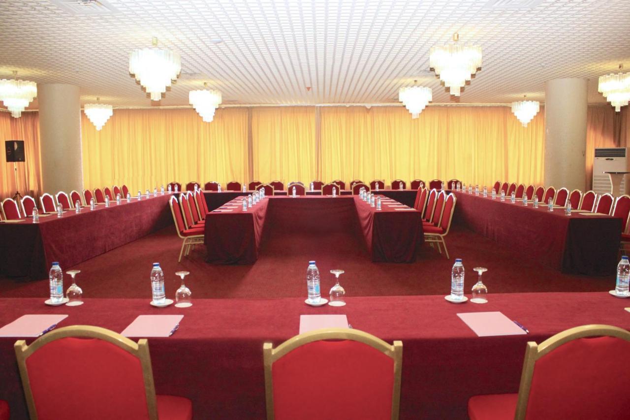 Hotel Mont Febe Yaoundé Exterior photo