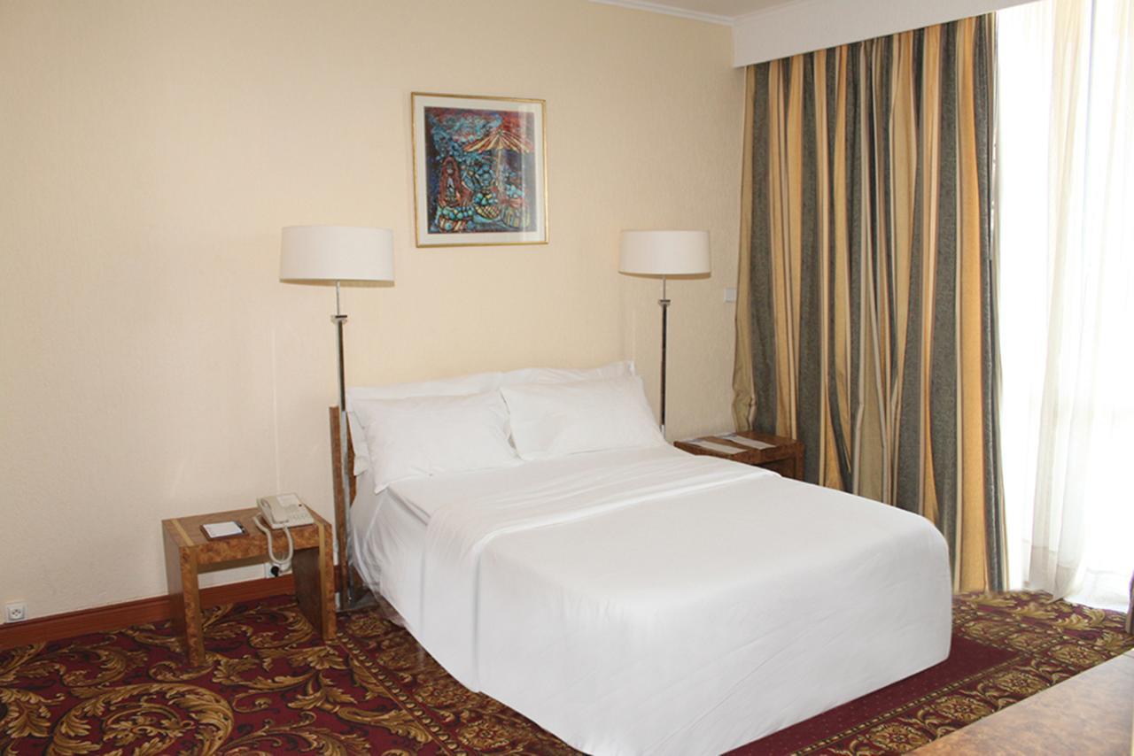 Hotel Mont Febe Yaoundé Exterior photo