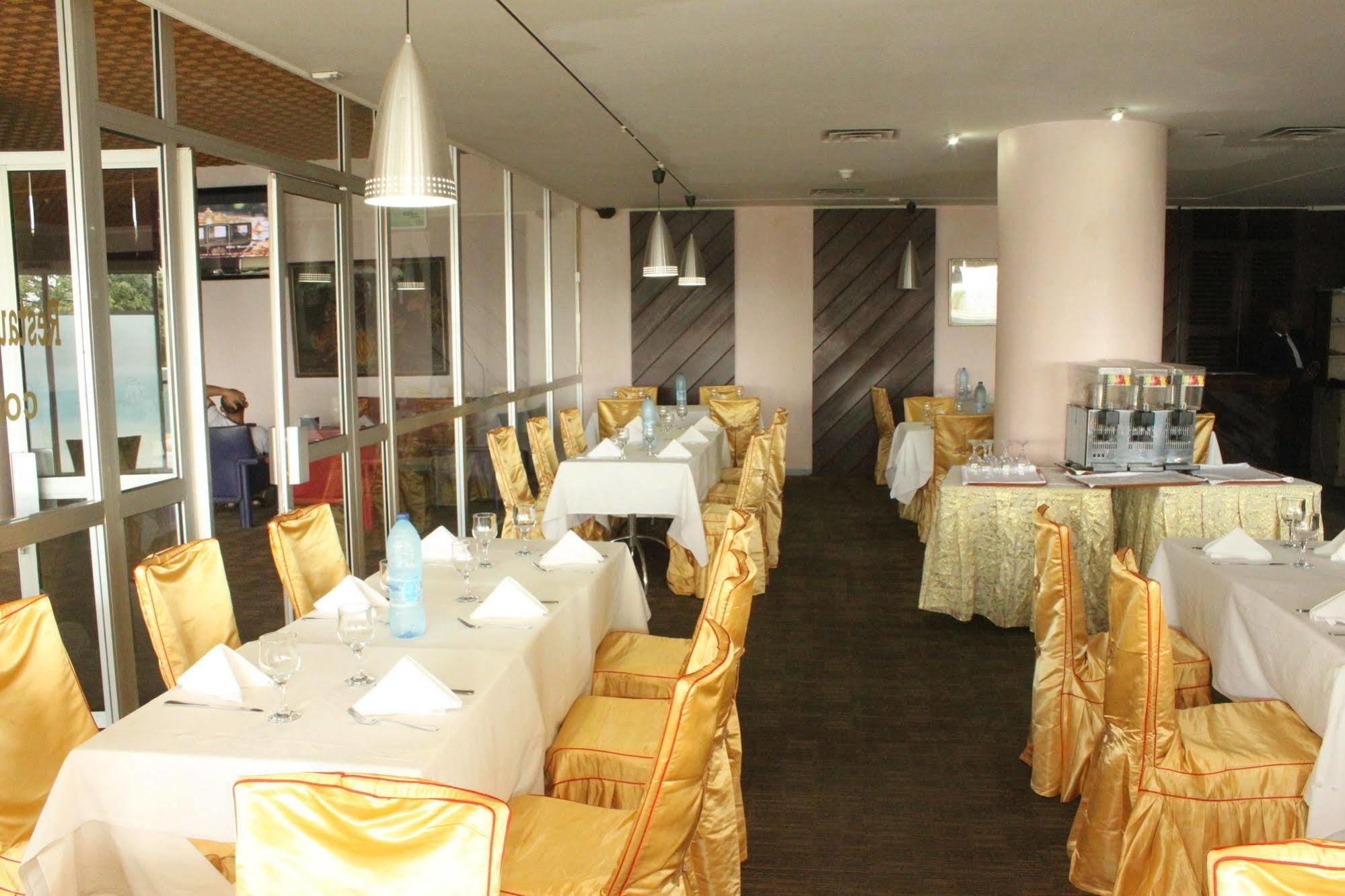 Hotel Mont Febe Yaoundé Exterior photo