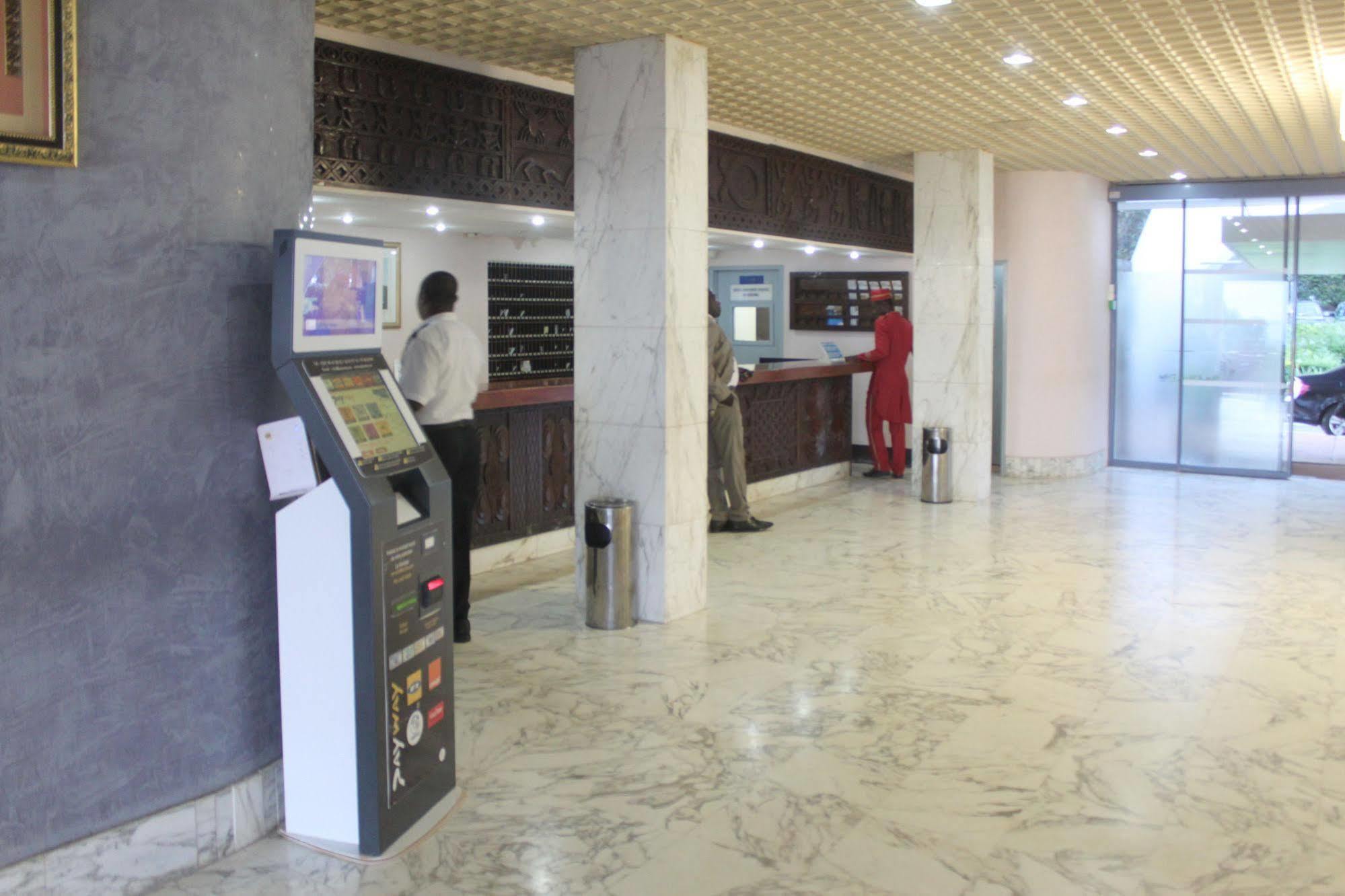 Hotel Mont Febe Yaoundé Exterior photo