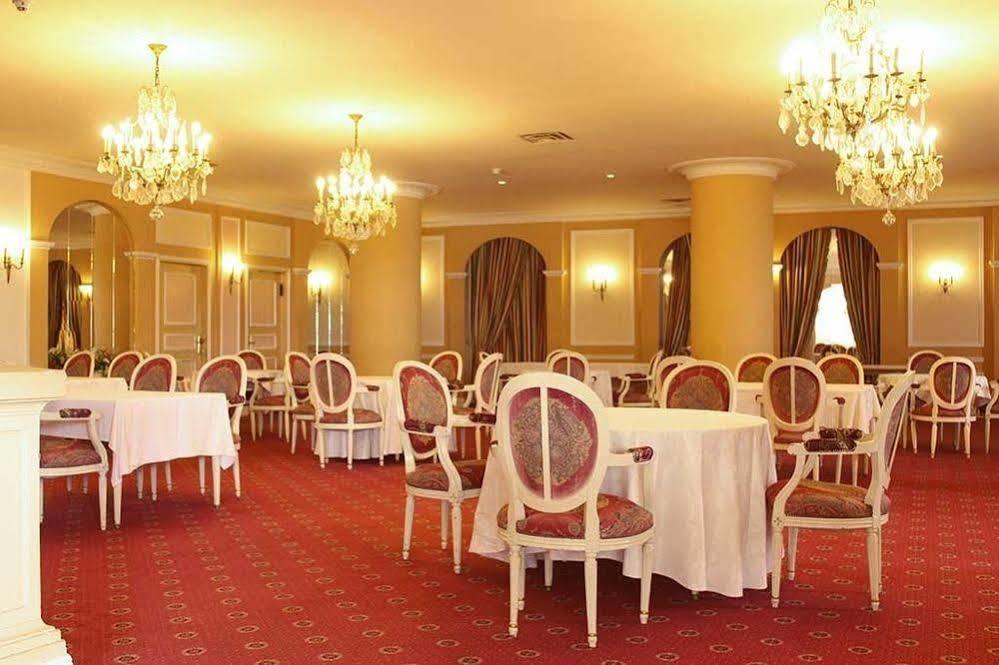 Hotel Mont Febe Yaoundé Exterior photo