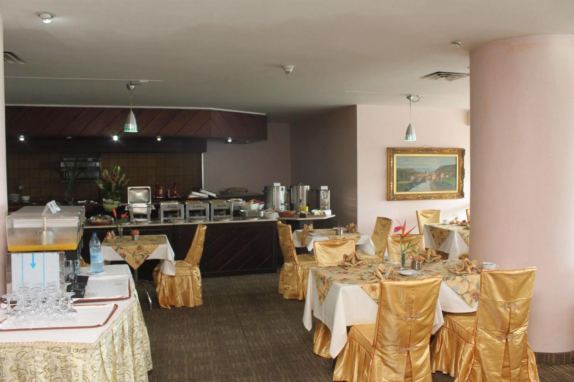 Hotel Mont Febe Yaoundé Exterior photo